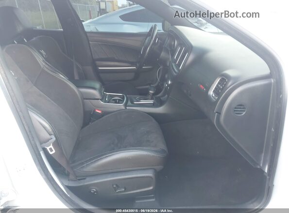 2C3CDXGJ5MH588170 2021 DODGE CHARGER White Widok wnętrza z przodu