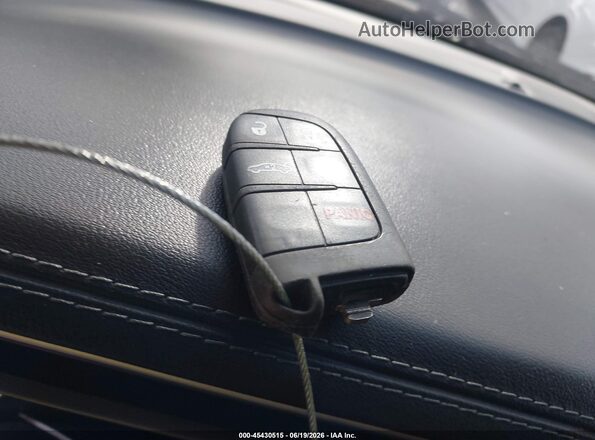 2C3CDXGJ5MH588170 2021 DODGE CHARGER White Widok deski rozdzielczej