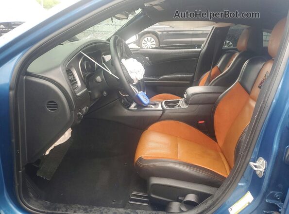 2C3CDXGJ8LH185833 2020 DODGE CHARGER Blue Widok wnętrza z przodu