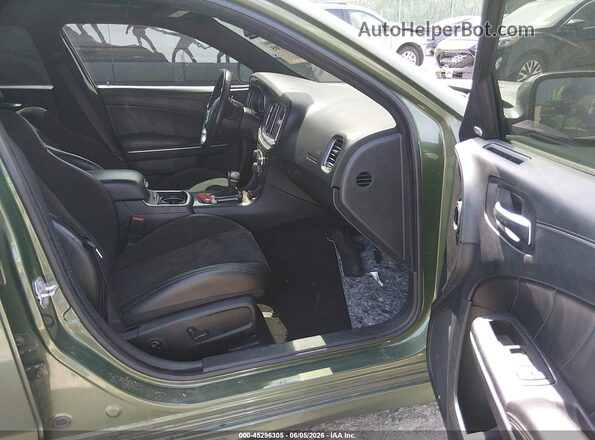 2C3CDXGJ8MH619279 2021 DODGE CHARGER Зеленый Вид салона спереди