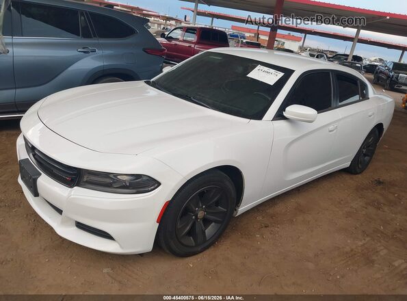 2C3CDXHG2JH125434 2018 DODGE CHARGER White Առջևի ձախ երեք քառորդ տեսարան