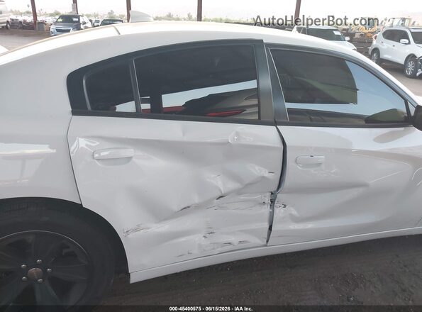 2C3CDXHG2JH125434 2018 DODGE CHARGER White Դիմացի տեսք