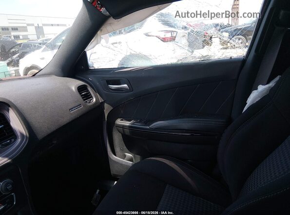 2C3CDXHG4PH603586 2023 DODGE CHARGER Red Widok wnętrza z przodu