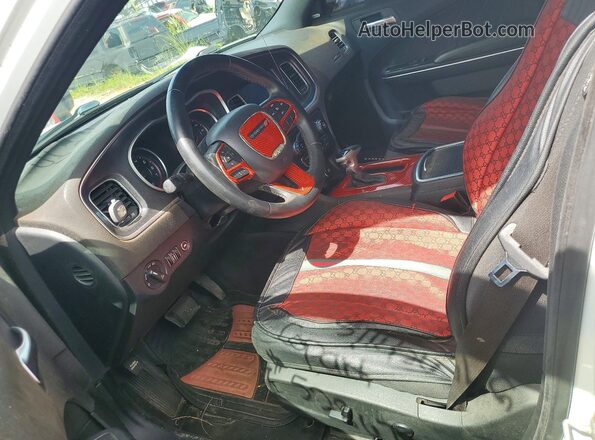 2C3CDXHG5GH332585 2016 DODGE CHARGER Белый Вид салона спереди