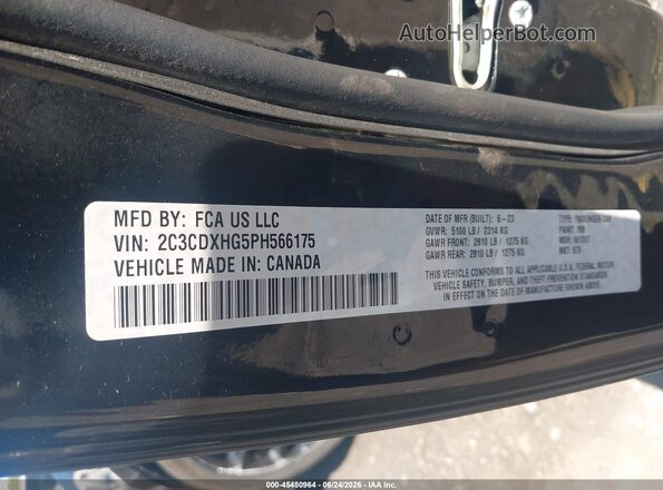 2C3CDXHG5PH566175 2023 DODGE CHARGER Black Widok komory silnika