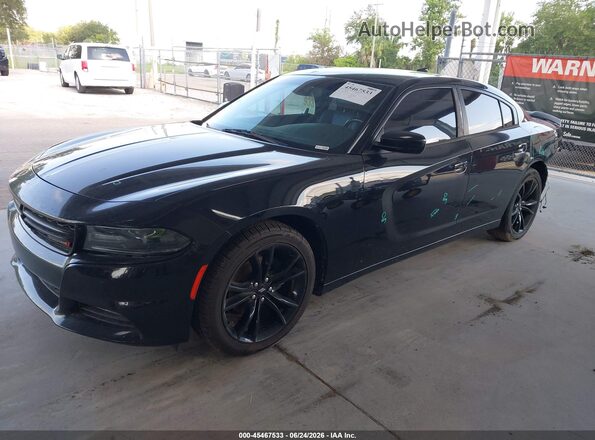 2C3CDXHG7JH200631 2018 DODGE CHARGER Черный Передняя левая четверть