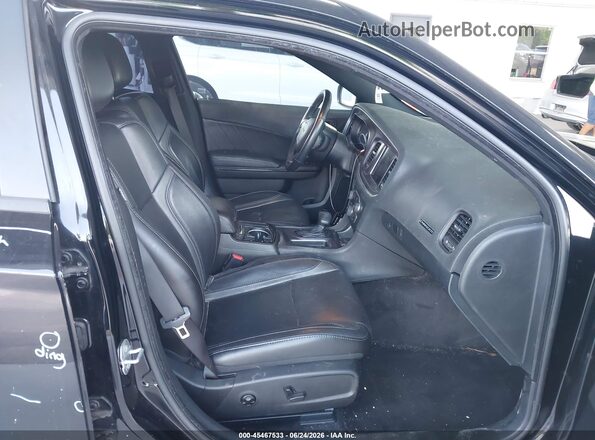 2C3CDXHG7JH200631 2018 DODGE CHARGER Черный Вид салона спереди