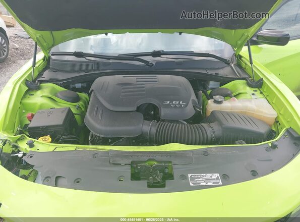 2C3CDXHG8PH533879 2023 DODGE CHARGER Зеленый Вид сзади
