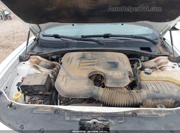 2C3CDXHG9GH186062 2016 DODGE CHARGER Белый Вид сзади