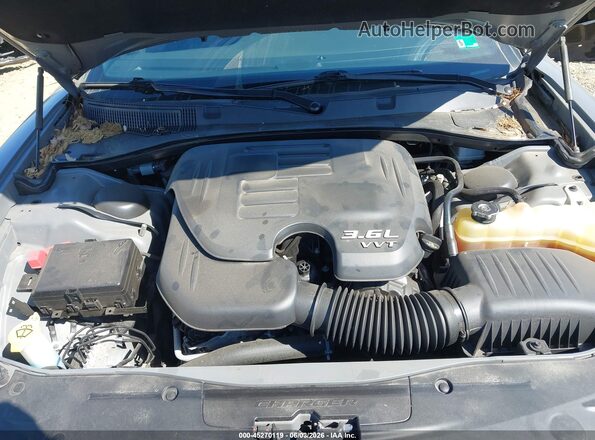 2C3CDXHG9JH157944 2018 DODGE CHARGER Gray Widok z tyłu