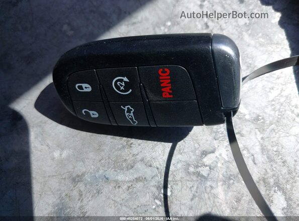 2C3CDXJG1JH115388 2018 DODGE CHARGER Красный Вид панели приборов