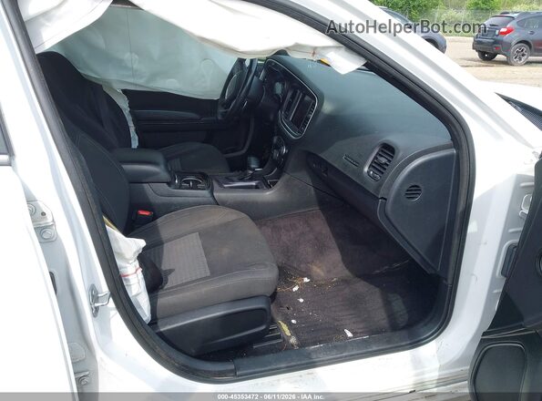 2C3CDXJG4JH126756 2018 DODGE CHARGER Белый Вид салона спереди