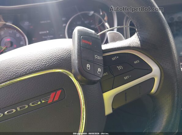 2C3CDXJG4JH198699 2018 DODGE CHARGER Белый Вид панели приборов