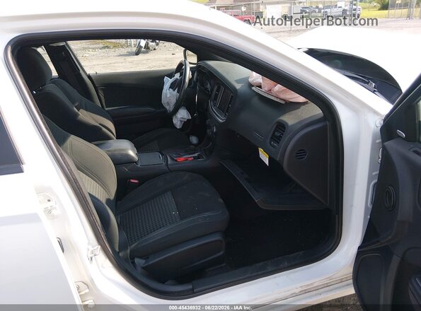 2C3CDXJG9JH253602 2018 DODGE CHARGER White Սալոնի դիմացի տեսք