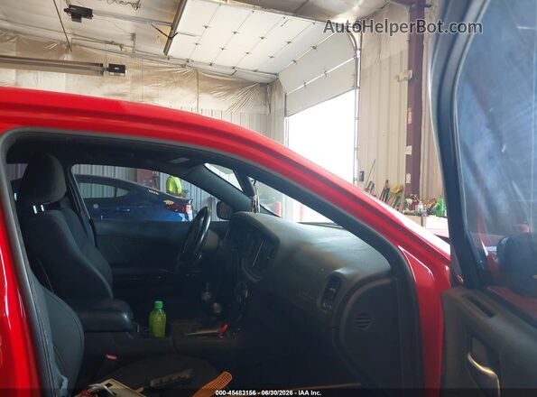 2C3CDXJGXJH230880 2018 DODGE CHARGER Red Widok wnętrza z przodu