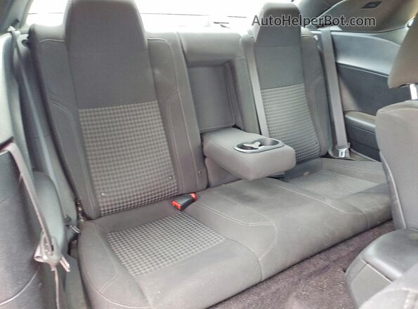 2C3CDZAG0HH507817 2017 DODGE CHALLENGER Red Rear seats view
