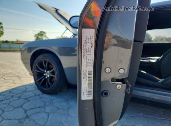 2C3CDZAG0JH120593 2018 DODGE CHALLENGER Gray Widok komory silnika