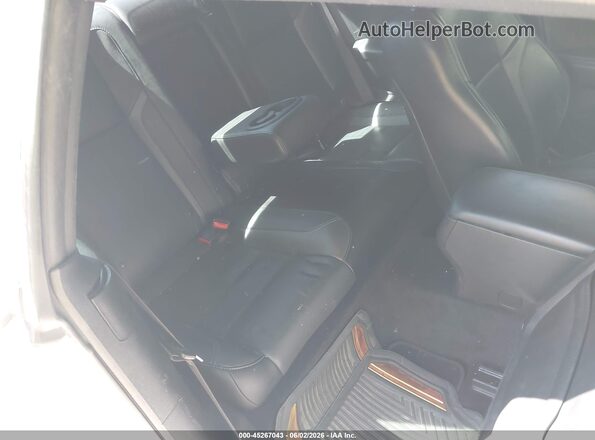 2C3CDZAG0JH131500 2018 DODGE CHALLENGER White Widok naklejki z numerem VIN