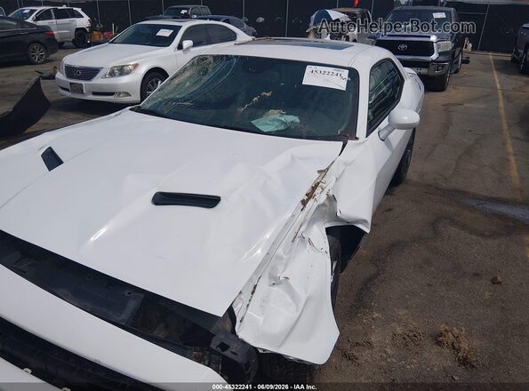 2C3CDZAG0JH258733 2018 DODGE CHALLENGER White წინა ხედი