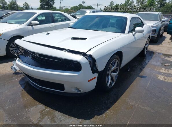 2C3CDZAG1GH201773 2016 DODGE CHALLENGER White წინა მარცხენა ხედი სამი მეოთხედიდან