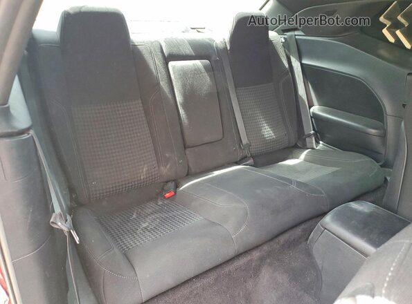 2C3CDZAG1JH171777 2018 DODGE CHALLENGER Red Rear seats view