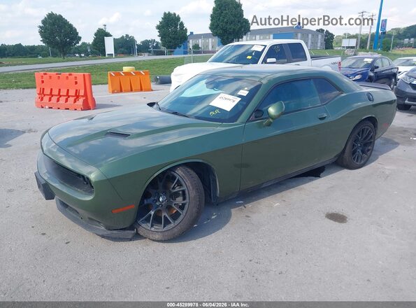 2C3CDZAG1JH305929 2018 DODGE CHALLENGER Green Vista tres cuartos delantera izquierda