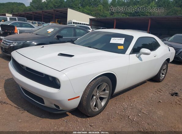 2C3CDZAG2GH137355 2016 DODGE CHALLENGER White Առջևի ձախ երեք քառորդ տեսարան