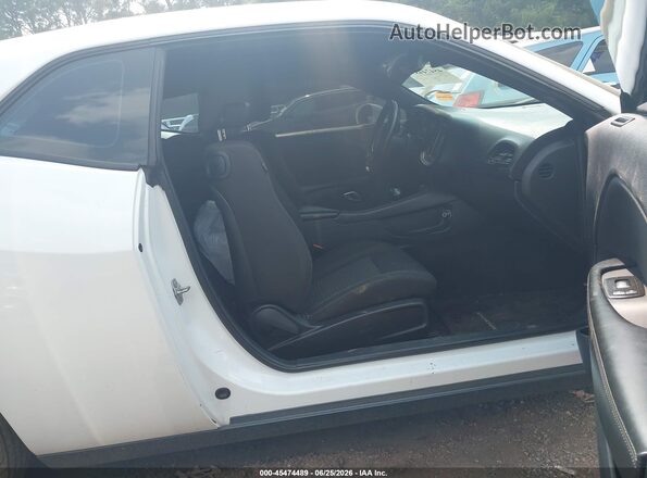2C3CDZAG2GH137355 2016 DODGE CHALLENGER White Սալոնի դիմացի տեսք