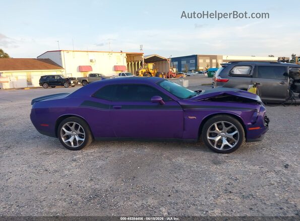2C3CDZAG2GH153815 2016 DODGE CHALLENGER Purple Вид задньої частини салону
