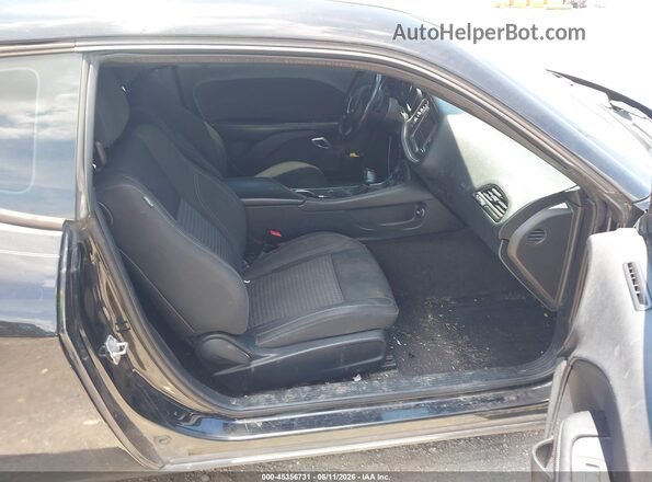 2C3CDZAG2GH300070 2016 DODGE CHALLENGER Black Front interior view