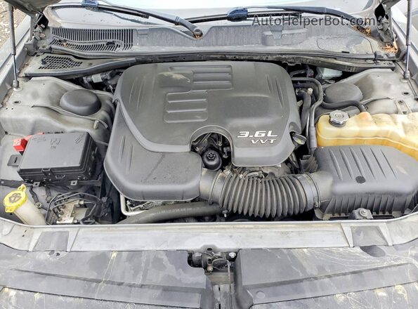 2C3CDZAG2JH152963 2018 DODGE CHALLENGER Gray Widok wnętrza z tyłu
