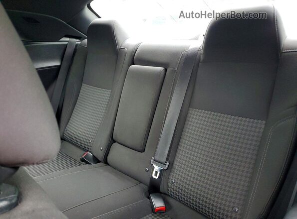 2C3CDZAG2JH152963 2018 DODGE CHALLENGER Gray Widok tylnych siedzeń