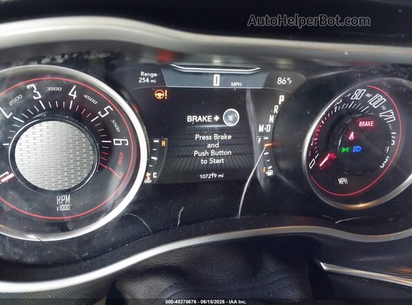 2C3CDZAG2JH327695 2018 DODGE CHALLENGER Maroon Հետևի նստատեղերի տեսք