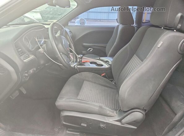 2C3CDZAG2KH531561 2019 DODGE CHALLENGER Белый Вид салона спереди
