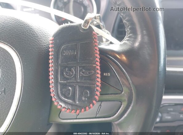 2C3CDZAG2MH623370 2021 DODGE CHALLENGER Серый Вид панели приборов