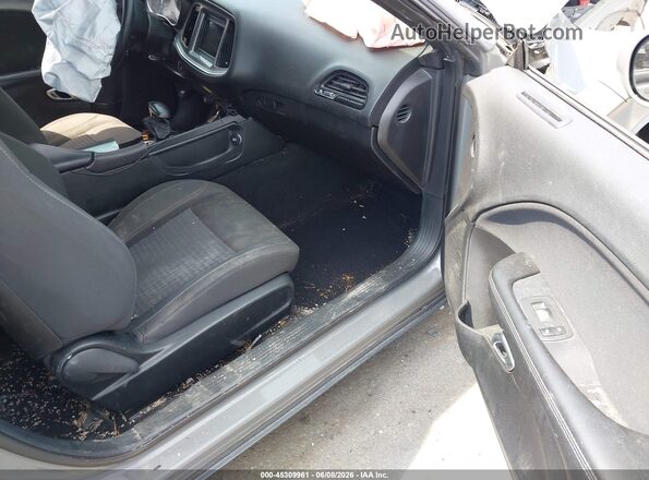 2C3CDZAG3KH616215 2019 DODGE CHALLENGER Gray Widok wnętrza z przodu