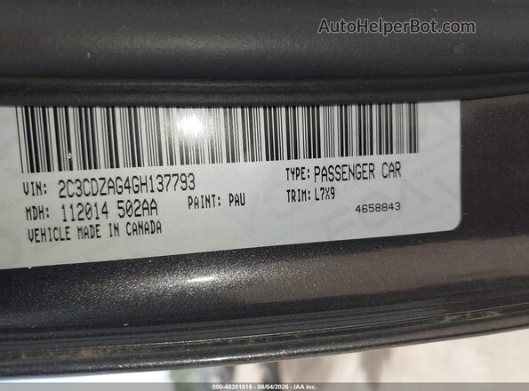 2C3CDZAG4GH137793 2016 DODGE CHALLENGER Gray Vista del compartimento del motor