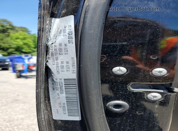 2C3CDZAG4GH331658 2016 DODGE CHALLENGER Black Widok komory silnika