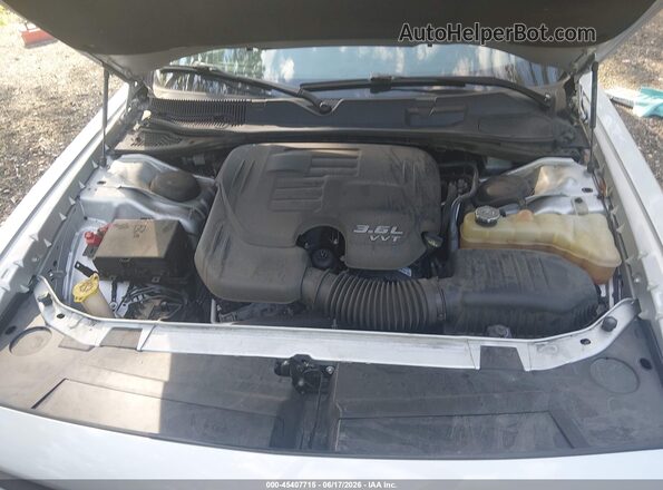 2C3CDZAG4KH751171 2019 DODGE CHALLENGER Silver Widok z tyłu