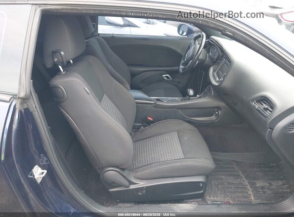 2C3CDZAG6GH309743 2016 DODGE CHALLENGER Blue Вид салону спереду