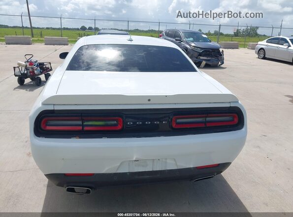 2C3CDZAG6JH258123 2018 DODGE CHALLENGER Белый 