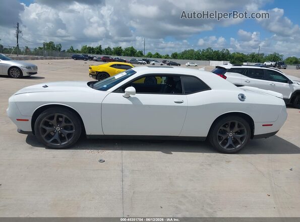 2C3CDZAG6JH258123 2018 DODGE CHALLENGER Белый Панорамный вид салона 360°