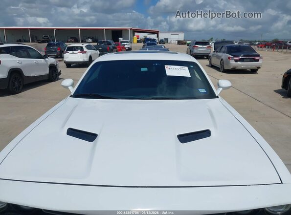 2C3CDZAG6JH258123 2018 DODGE CHALLENGER Белый Вид спереди