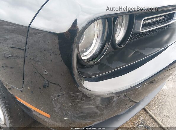 2C3CDZAG7GH312148 2016 DODGE CHALLENGER Black Widok zestawu wskaźników