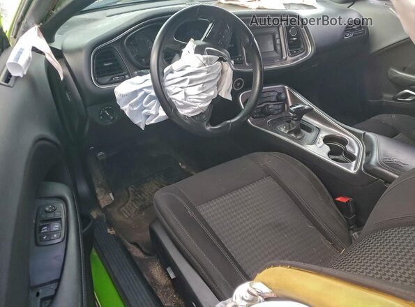 2C3CDZAG7HH554729 2017 DODGE CHALLENGER Green Vista del salpicadero