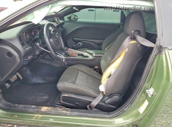 2C3CDZAG7KH744683 2019 DODGE CHALLENGER Green Вид салону спереду