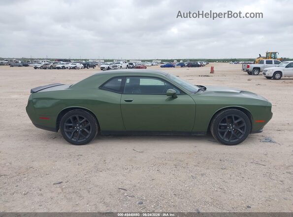 2C3CDZAG7LH182818 2020 DODGE CHALLENGER Green Вид задньої частини салону