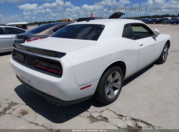 2C3CDZAG8GH184003 2016 DODGE CHALLENGER White 
