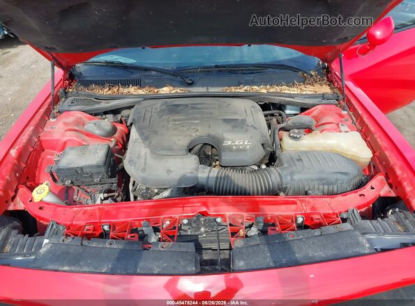 2C3CDZAG8JH118686 2018 DODGE CHALLENGER Red Widok z tyłu