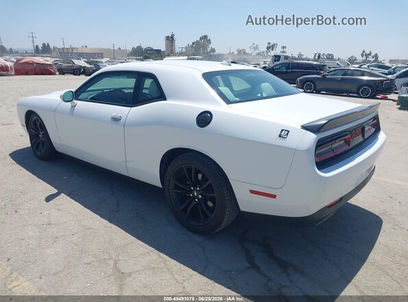 2C3CDZAG8JH218996 2018 DODGE CHALLENGER Белый Задняя левая четверть